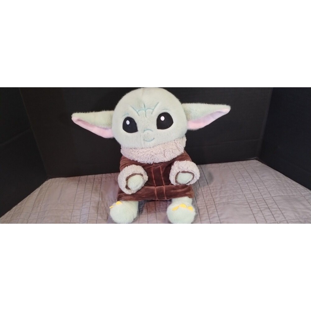 Lissi Grogu The Child Star Wars Plush Toy Green/Brown/Beige Polyvinyl Chloride